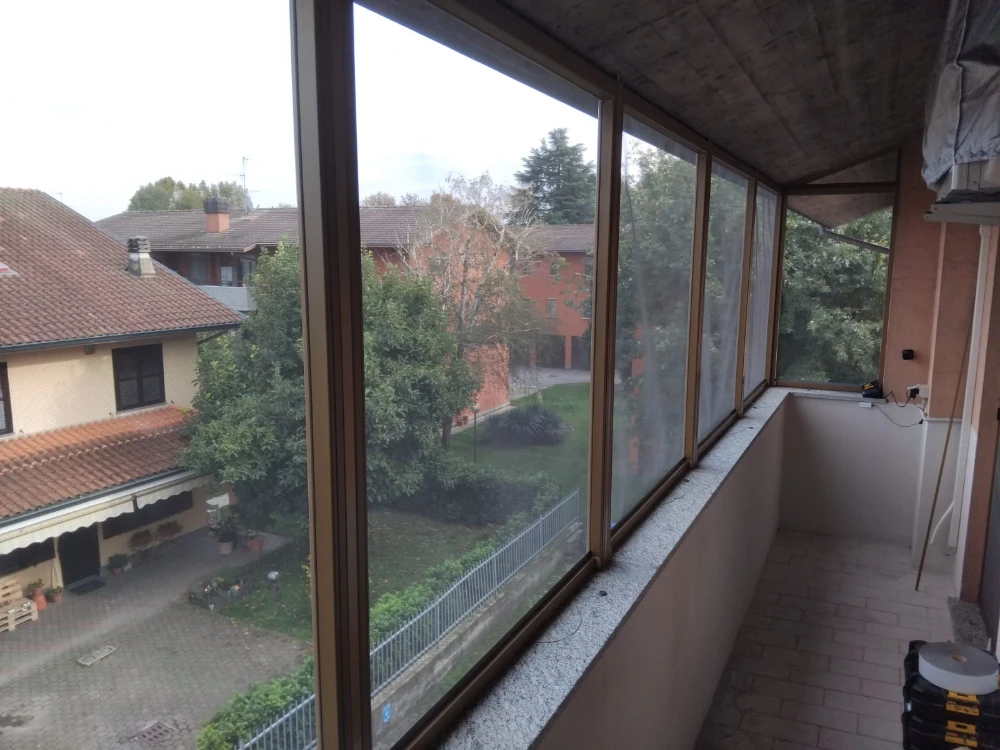 zanzariere-per-finestre-e-porte-finestre-a-milano